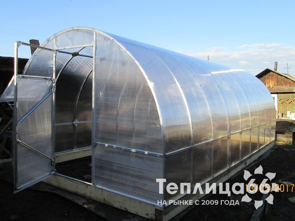Теплица Рада Макси из поликарбоната, ширина 3 м